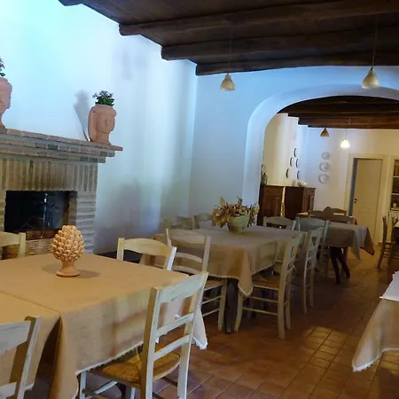 Valle Maira, Agriturismo Nel Parco Dei Nebrodi Alloggio per agriturismo