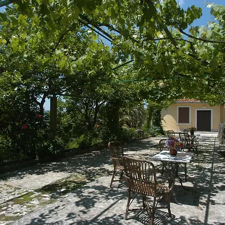 Alloggio per agriturismo Valle Maira, Agriturismo Nel Parco Dei Nebrodi