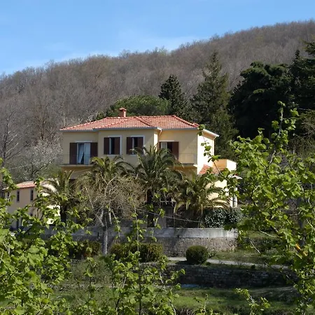 Alloggio per agriturismo Valle Maira, Agriturismo Nel Parco Dei Nebrodi