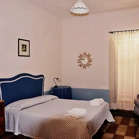 Alloggio per agriturismo Valle Maira, Agriturismo Nel Parco Dei Nebrodi
