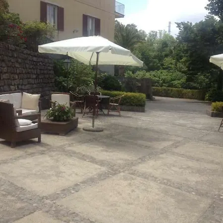 Valle Maira, Agriturismo Nel Parco Dei Nebrodi Alloggio per agriturismo
