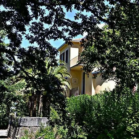 Alloggio per agriturismo Valle Maira, Agriturismo Nel Parco Dei Nebrodi *