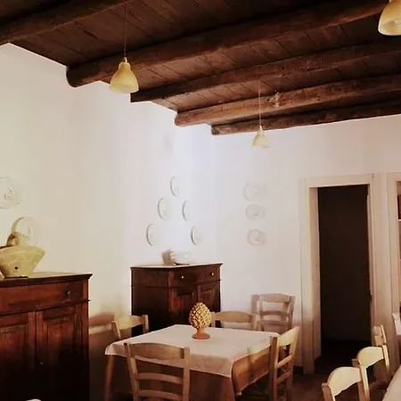 Valle Maira, Agriturismo Nel Parco Dei Nebrodi Farm stay *